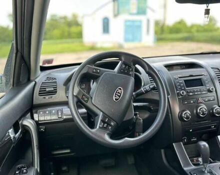 Серый Киа Соренто, объемом двигателя 2.4 л и пробегом 260 тыс. км за 11500 $, фото 21 на Automoto.ua