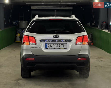 Киа Соренто 2010 в Киеве на Automoto.ua Серый Киа Соренто, объемом двигателя 2.4 л и пробегом 225 тыс. км за 11500 $, фото 10 на Automoto.ua