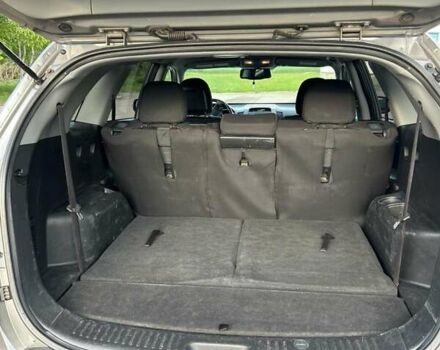 Серый Киа Соренто, объемом двигателя 2.4 л и пробегом 260 тыс. км за 11500 $, фото 17 на Automoto.ua