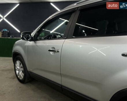 Киа Соренто 2010 в Киеве на Automoto.ua Серый Киа Соренто, объемом двигателя 2.4 л и пробегом 225 тыс. км за 11500 $, фото 21 на Automoto.ua