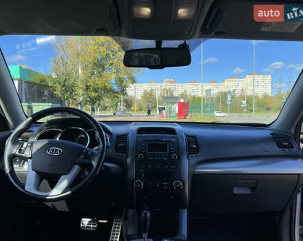 Серый Киа Соренто, объемом двигателя 2.4 л и пробегом 225 тыс. км за 10800 $, фото 8 на Automoto.ua