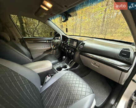 Киа Соренто 2010 в Львове на Automoto.ua Серый Киа Соренто, объемом двигателя 2.36 л и пробегом 190 тыс. км за 9500 $, фото 13 на Automoto.ua
