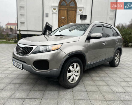 Сірий Кіа Соренто, об'ємом двигуна 2.4 л та пробігом 312 тис. км за 9999 $, фото 10 на Automoto.ua