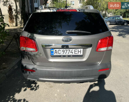 Серый Киа Соренто, объемом двигателя 2.36 л и пробегом 140 тыс. км за 9200 $, фото 3 на Automoto.ua