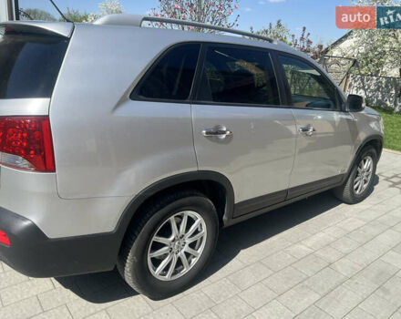 Серый Киа Соренто, объемом двигателя 2.2 л и пробегом 255 тыс. км за 12900 $, фото 5 на Automoto.ua