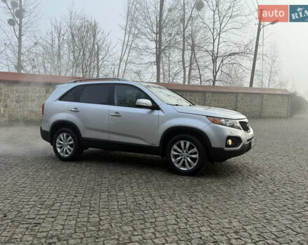 Серый Киа Соренто, объемом двигателя 2.2 л и пробегом 225 тыс. км за 12950 $, фото 6 на Automoto.ua