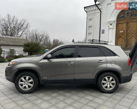 Сірий Кіа Соренто, об'ємом двигуна 2.4 л та пробігом 312 тис. км за 9999 $, фото 8 на Automoto.ua