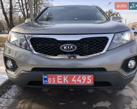 Серый Киа Соренто, объемом двигателя 2.2 л и пробегом 240 тыс. км за 12000 $, фото 1 на Automoto.ua