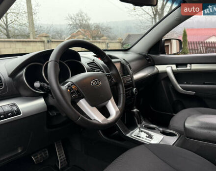 Сірий Кіа Соренто, об'ємом двигуна 2.2 л та пробігом 222 тис. км за 12450 $, фото 13 на Automoto.ua