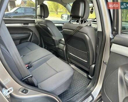 Серый Киа Соренто, объемом двигателя 2.2 л и пробегом 270 тыс. км за 13200 $, фото 18 на Automoto.ua