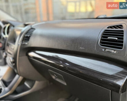 Сірий Кіа Соренто, об'ємом двигуна 2.2 л та пробігом 207 тис. км за 13300 $, фото 70 на Automoto.ua