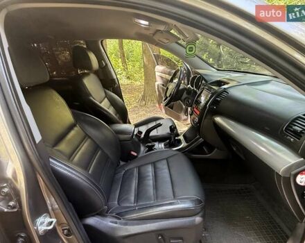Киа Соренто 2010 в Калуше на Automoto.ua Серый Киа Соренто, объемом двигателя 2.2 л и пробегом 295 тыс. км за 11999 $, фото 30 на Automoto.ua