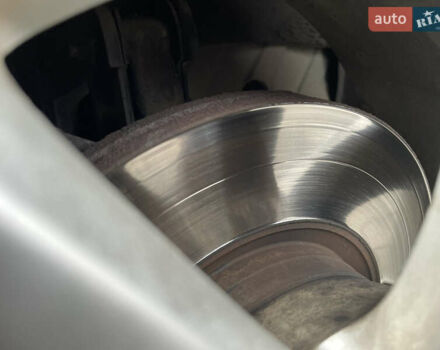 Серый Киа Соренто, объемом двигателя 2.4 л и пробегом 312 тыс. км за 9999 $, фото 15 на Automoto.ua