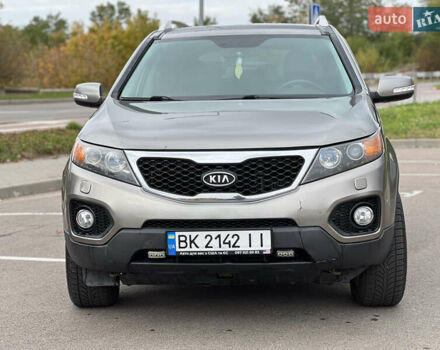 Сірий Кіа Соренто, об'ємом двигуна 2.2 л та пробігом 305 тис. км за 11750 $, фото 3 на Automoto.ua