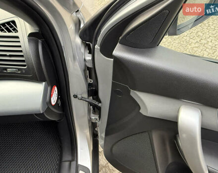 Серый Киа Соренто, объемом двигателя 2.2 л и пробегом 225 тыс. км за 12950 $, фото 57 на Automoto.ua