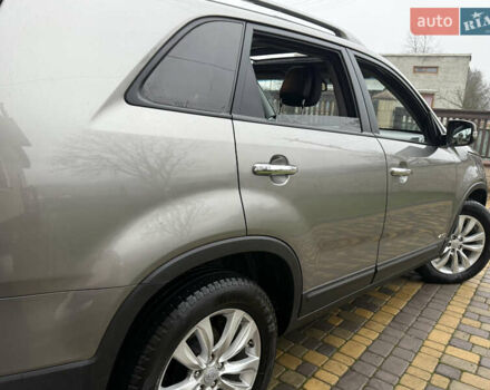 Сірий Кіа Соренто, об'ємом двигуна 2.2 л та пробігом 222 тис. км за 12450 $, фото 25 на Automoto.ua