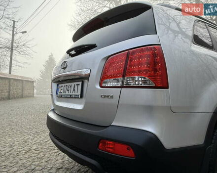 Серый Киа Соренто, объемом двигателя 2.2 л и пробегом 225 тыс. км за 12950 $, фото 25 на Automoto.ua