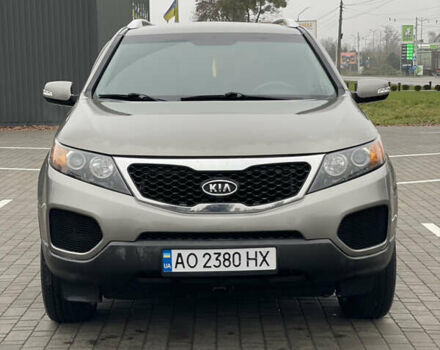 Серый Киа Соренто, объемом двигателя 2.4 л и пробегом 312 тыс. км за 9999 $, фото 1 на Automoto.ua