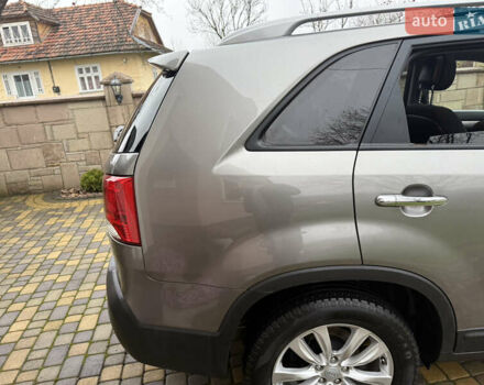 Сірий Кіа Соренто, об'ємом двигуна 2.2 л та пробігом 222 тис. км за 12450 $, фото 34 на Automoto.ua