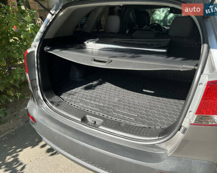 Серый Киа Соренто, объемом двигателя 2.36 л и пробегом 140 тыс. км за 9200 $, фото 4 на Automoto.ua