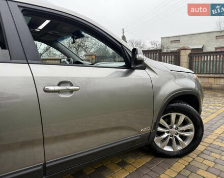 Сірий Кіа Соренто, об'ємом двигуна 2.2 л та пробігом 222 тис. км за 12450 $, фото 23 на Automoto.ua