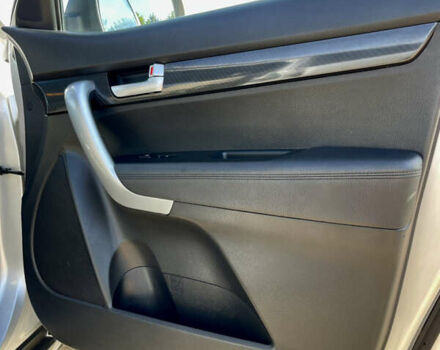 Серый Киа Соренто, объемом двигателя 2.2 л и пробегом 267 тыс. км за 12299 $, фото 16 на Automoto.ua