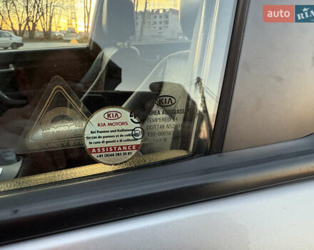 Сірий Кіа Соренто, об'ємом двигуна 2.2 л та пробігом 207 тис. км за 13300 $, фото 36 на Automoto.ua