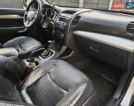 Сірий Кіа Соренто, об'ємом двигуна 2.2 л та пробігом 244 тис. км за 10700 $, фото 43 на Automoto.ua