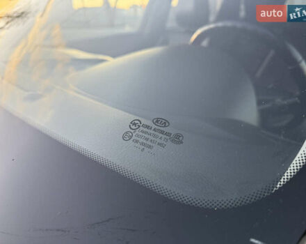 Сірий Кіа Соренто, об'ємом двигуна 2.2 л та пробігом 207 тис. км за 13300 $, фото 38 на Automoto.ua