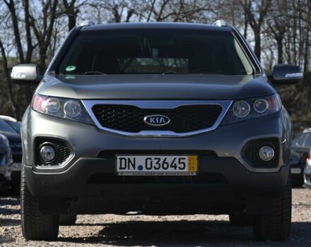 Серый Киа Соренто, объемом двигателя 2.2 л и пробегом 209 тыс. км за 12999 $, фото 2 на Automoto.ua