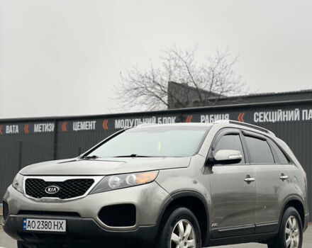 Серый Киа Соренто, объемом двигателя 2.4 л и пробегом 312 тыс. км за 9999 $, фото 2 на Automoto.ua