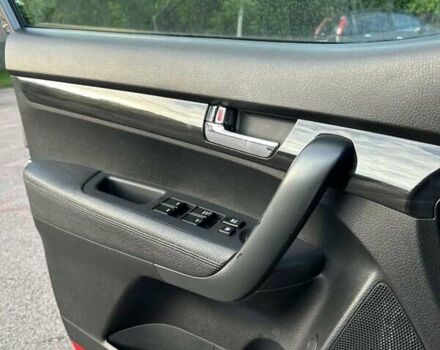 Серый Киа Соренто, объемом двигателя 2.4 л и пробегом 260 тыс. км за 11500 $, фото 8 на Automoto.ua