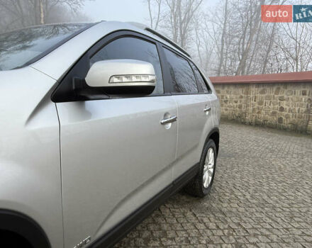 Серый Киа Соренто, объемом двигателя 2.2 л и пробегом 225 тыс. км за 12950 $, фото 31 на Automoto.ua