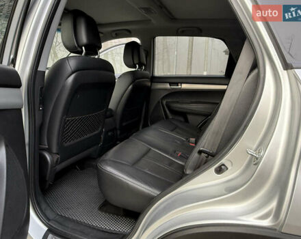 Серый Киа Соренто, объемом двигателя 2.2 л и пробегом 225 тыс. км за 12950 $, фото 45 на Automoto.ua