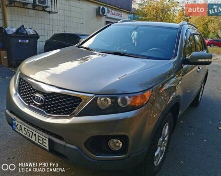 Серый Киа Соренто, объемом двигателя 2.4 л и пробегом 277 тыс. км за 11300 $, фото 3 на Automoto.ua