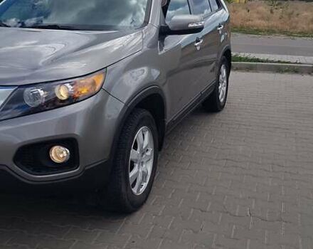 Серый Киа Соренто, объемом двигателя 2.36 л и пробегом 225 тыс. км за 9500 $, фото 14 на Automoto.ua