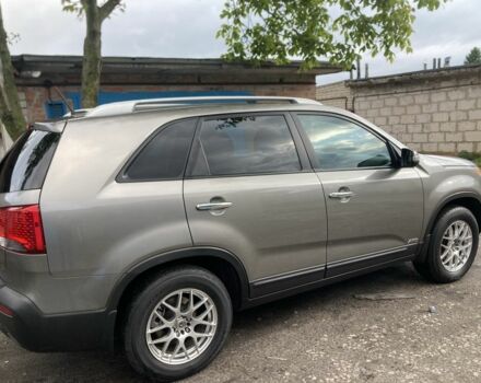 Серый Киа Соренто, объемом двигателя 2.4 л и пробегом 240 тыс. км за 9500 $, фото 5 на Automoto.ua