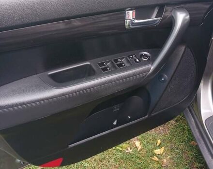 Сірий Кіа Соренто, об'ємом двигуна 2.36 л та пробігом 257 тис. км за 10200 $, фото 20 на Automoto.ua