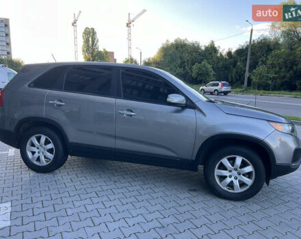 Серый Киа Соренто, объемом двигателя 2.4 л и пробегом 273 тыс. км за 8800 $, фото 6 на Automoto.ua