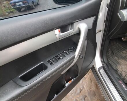 Сірий Кіа Соренто, об'ємом двигуна 2.2 л та пробігом 280 тис. км за 13800 $, фото 6 на Automoto.ua