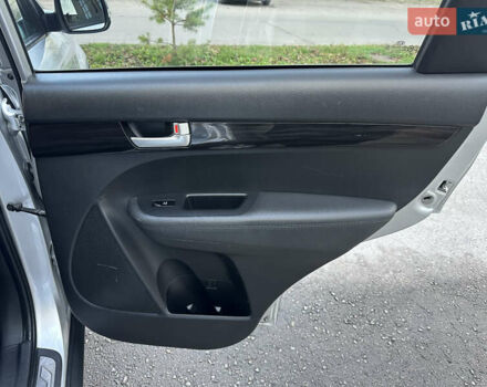 Серый Киа Соренто, объемом двигателя 2.2 л и пробегом 240 тыс. км за 12950 $, фото 28 на Automoto.ua