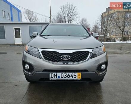 Серый Киа Соренто, объемом двигателя 2.2 л и пробегом 209 тыс. км за 13300 $, фото 2 на Automoto.ua