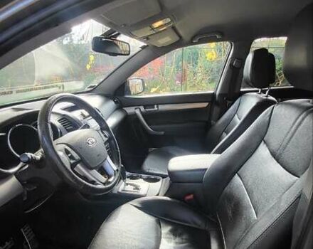 Серый Киа Соренто, объемом двигателя 2.4 л и пробегом 153 тыс. км за 13000 $, фото 2 на Automoto.ua