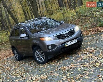 Киа Соренто 2011 в Львове на Automoto.ua Серый Киа Соренто, объемом двигателя 2.2 л и пробегом 280 тыс. км за 12999 $, фото 52 на Automoto.ua