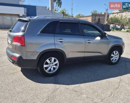 Серый Киа Соренто, объемом двигателя 2.36 л и пробегом 179 тыс. км за 11500 $, фото 4 на Automoto.ua