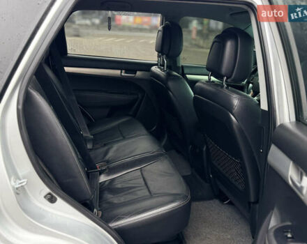 Серый Киа Соренто, объемом двигателя 2.2 л и пробегом 194 тыс. км за 12900 $, фото 14 на Automoto.ua
