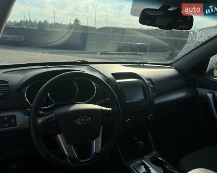 Серый Киа Соренто, объемом двигателя 2.2 л и пробегом 226 тыс. км за 13500 $, фото 12 на Automoto.ua