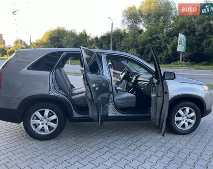 Серый Киа Соренто, объемом двигателя 2.4 л и пробегом 273 тыс. км за 8800 $, фото 38 на Automoto.ua
