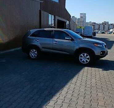 Серый Киа Соренто, объемом двигателя 2.36 л и пробегом 225 тыс. км за 9500 $, фото 11 на Automoto.ua