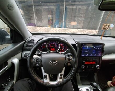 Сірий Кіа Соренто, об'ємом двигуна 2.2 л та пробігом 280 тис. км за 13800 $, фото 12 на Automoto.ua